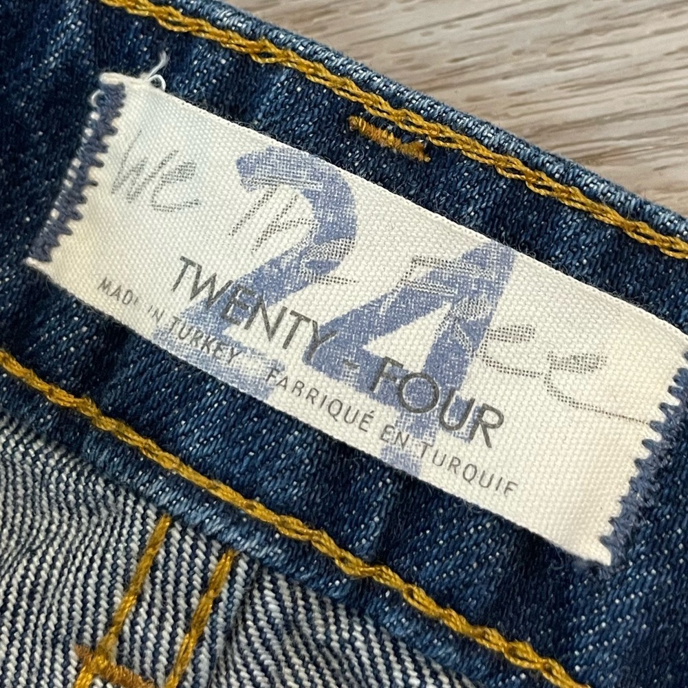 Awesome FREE PEOPLE Flared Blue Jeans with Distressed Cuffs. 24/33 - Picture 6 of 12